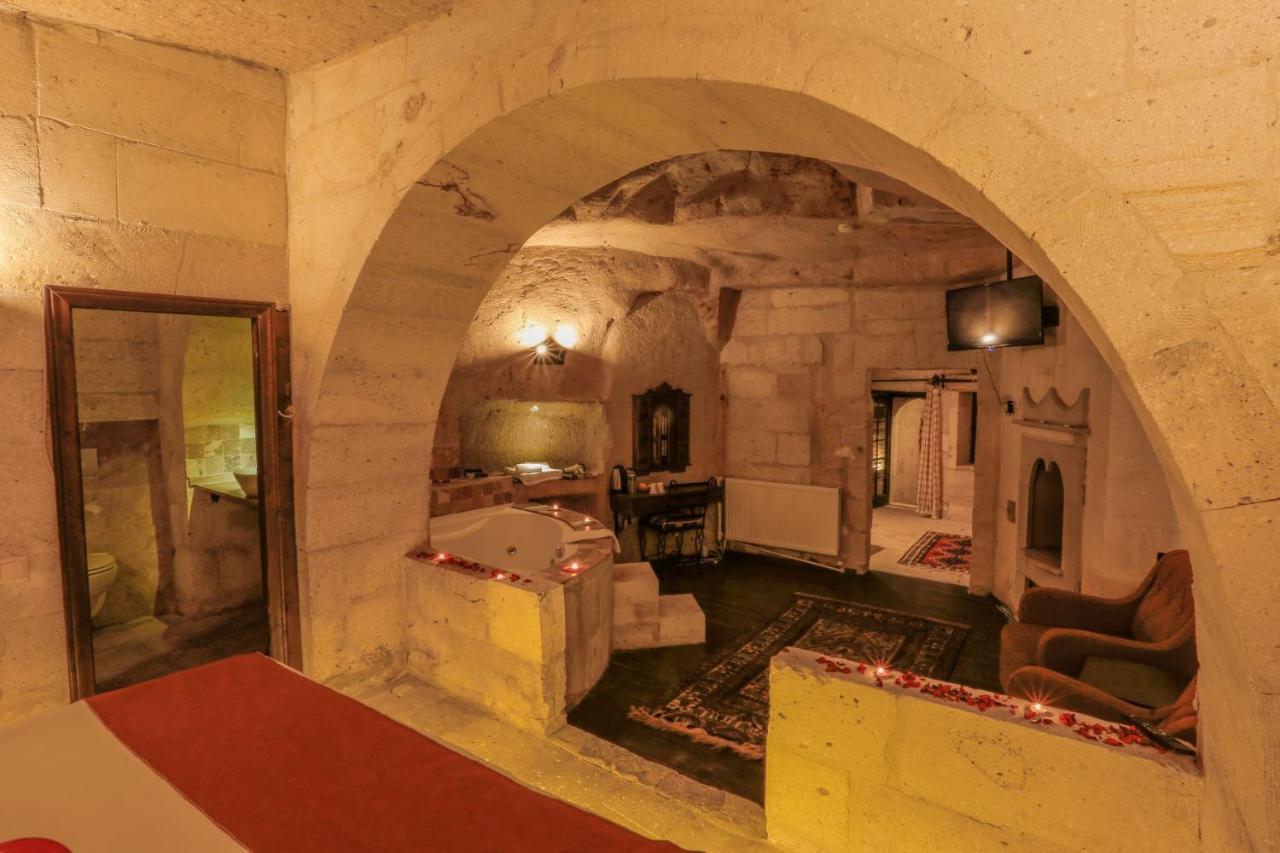 Harkasos Cave Hotel أوروغوبْ المظهر الخارجي الصورة
