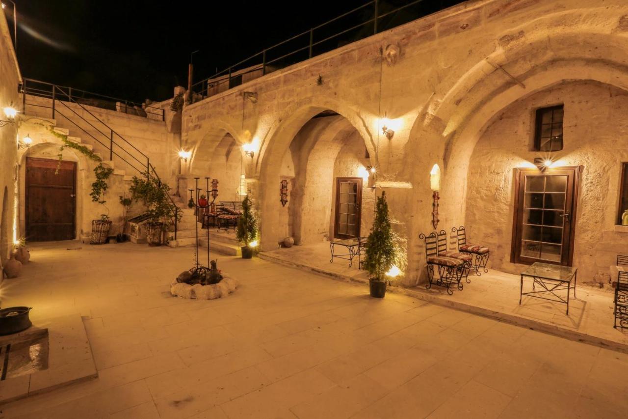 Harkasos Cave Hotel أوروغوبْ المظهر الخارجي الصورة