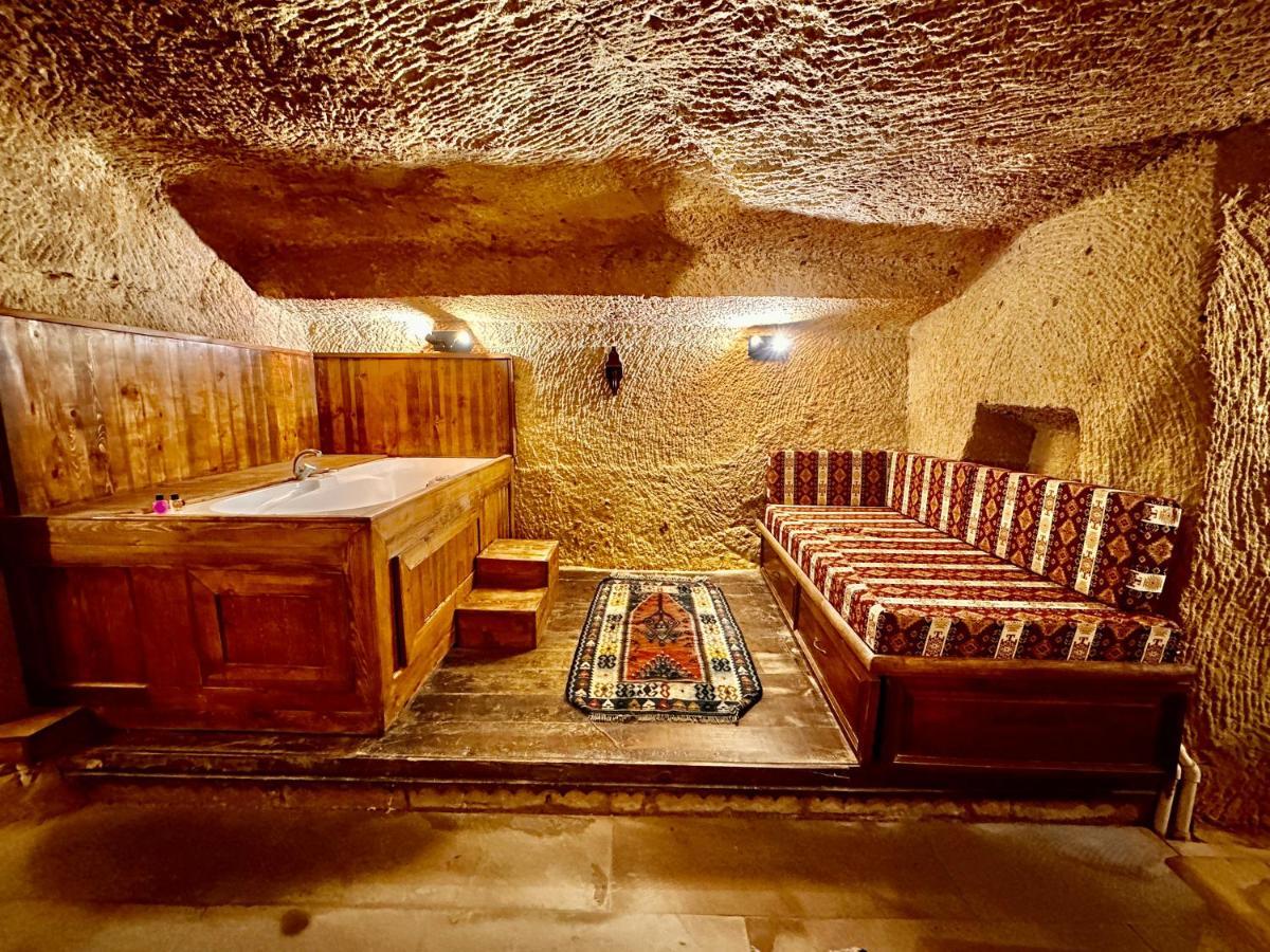 Harkasos Cave Hotel أوروغوبْ المظهر الخارجي الصورة