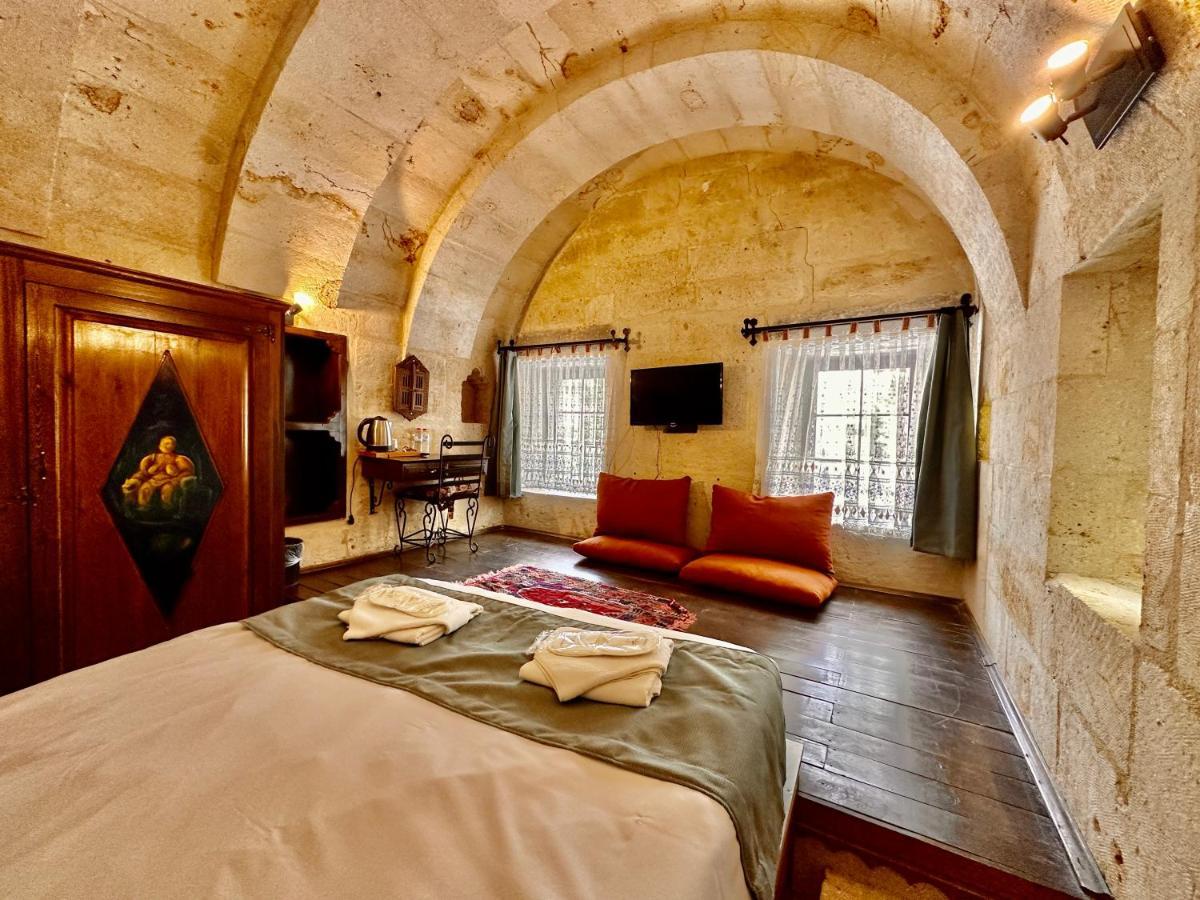 Harkasos Cave Hotel أوروغوبْ المظهر الخارجي الصورة