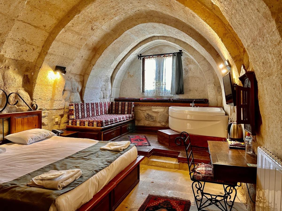 Harkasos Cave Hotel أوروغوبْ المظهر الخارجي الصورة