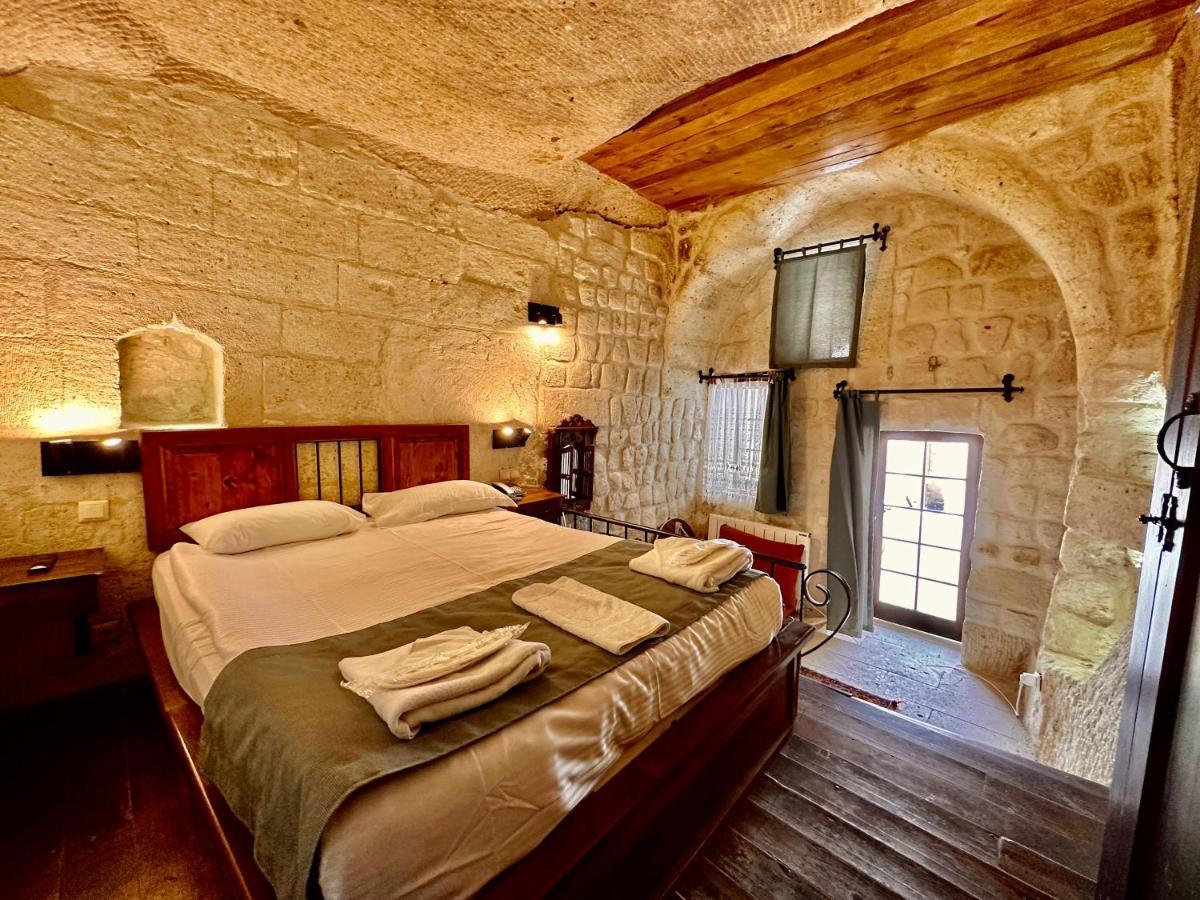 Harkasos Cave Hotel أوروغوبْ المظهر الخارجي الصورة