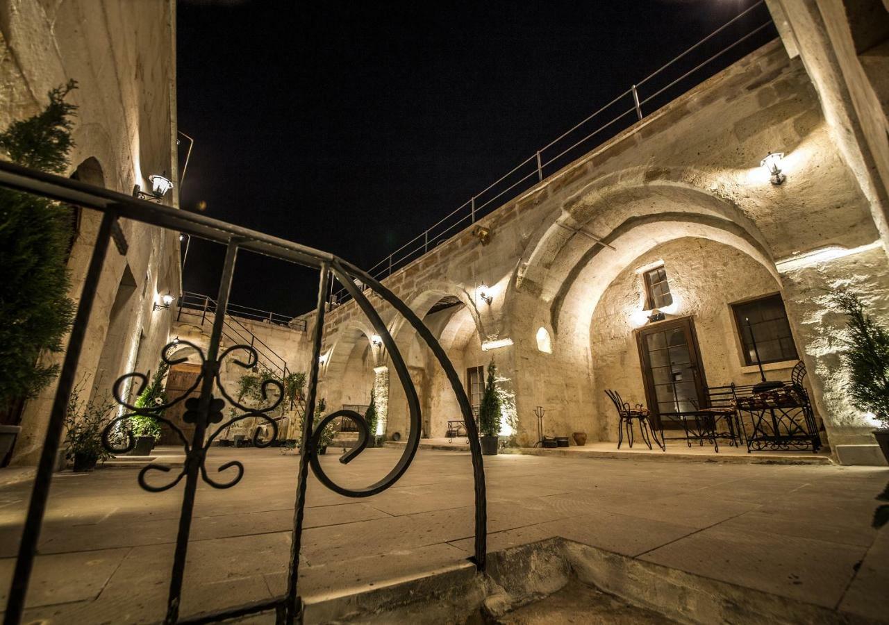 Harkasos Cave Hotel أوروغوبْ المظهر الخارجي الصورة