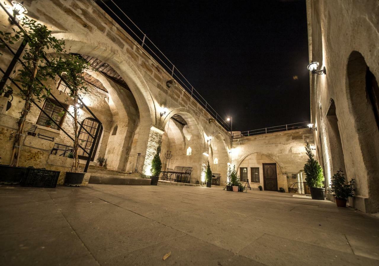 Harkasos Cave Hotel أوروغوبْ المظهر الخارجي الصورة