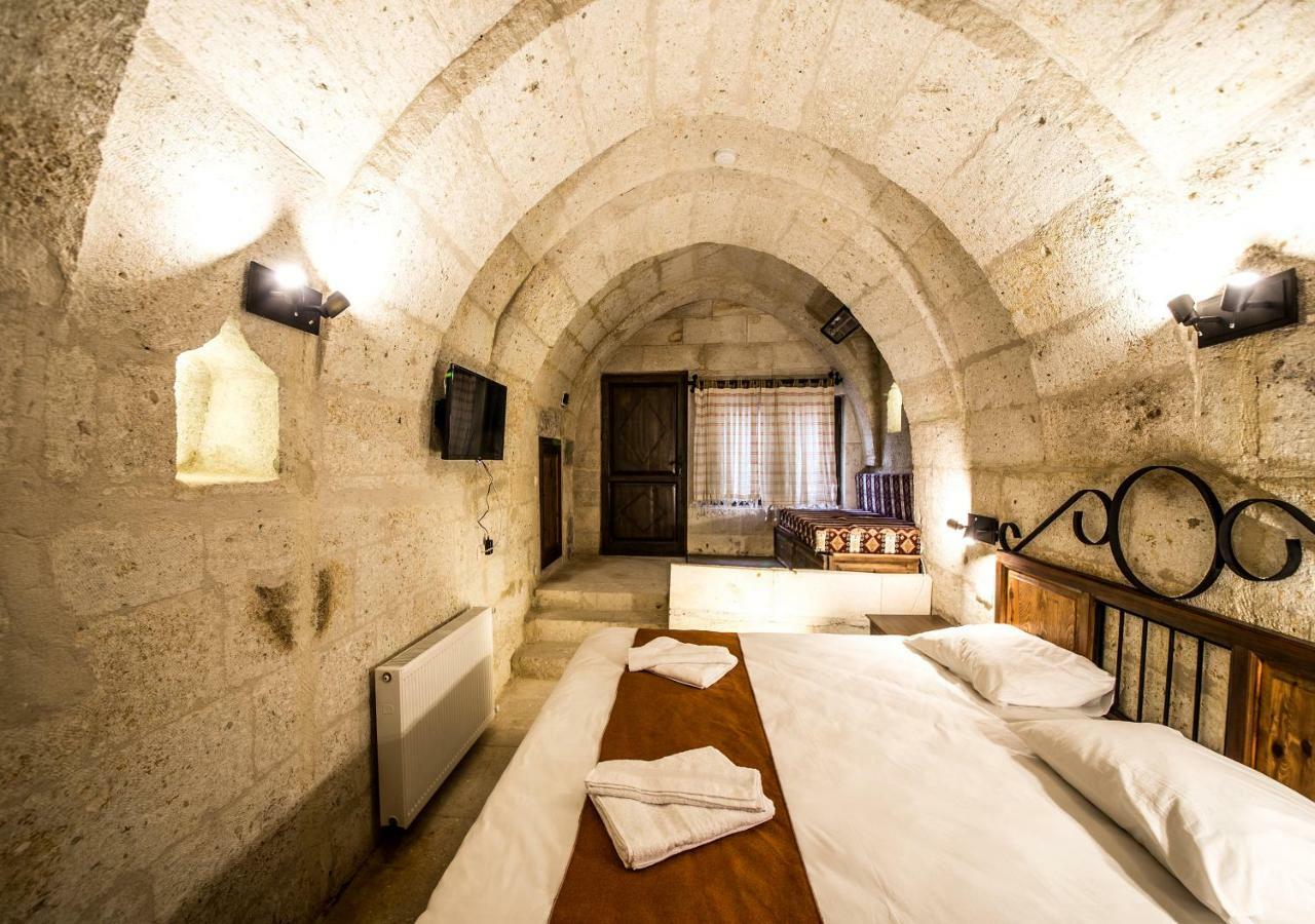 Harkasos Cave Hotel أوروغوبْ المظهر الخارجي الصورة